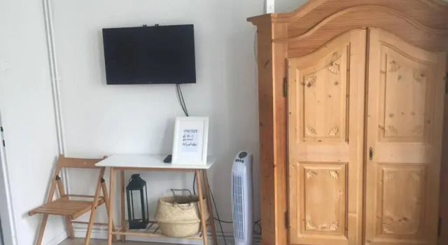 A Cozy Studio in the City Centre, Забронировать Отель Отели в центре Братиславы, в центре