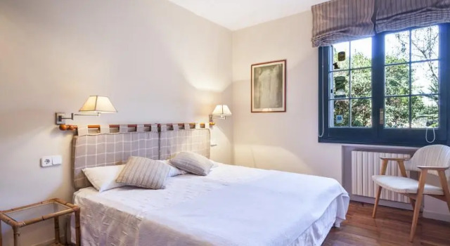 AMABESTA, Đặt Khách sạn Premia de Dalt Costa del Maresme