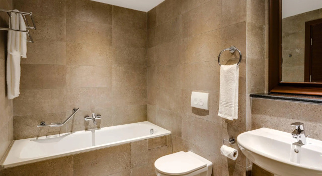 Standard Double room with pool view Protea Hotel Owerri Select