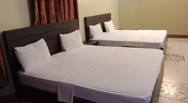 Royal Galaxy Guest House