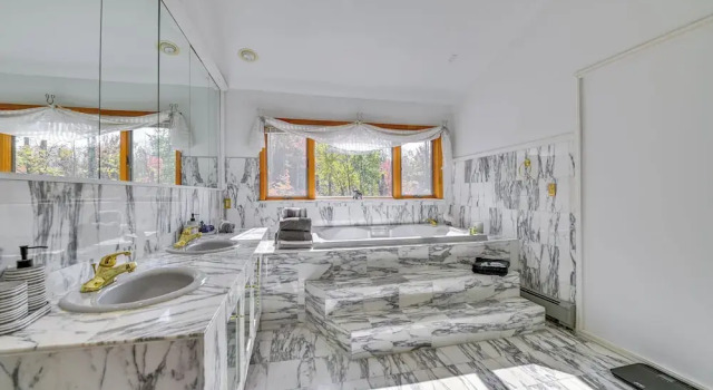 New York Retreat - Furnished Deck & Mountain Views, Book Feriehus SPA-hoteller i New York State, SPA