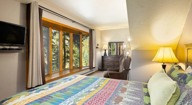 2054 The Pines 5 Bedroom Condo by RedAwning, Забронировать Апартаменты/квартира Отели Кистон с бассейном, Бассейн