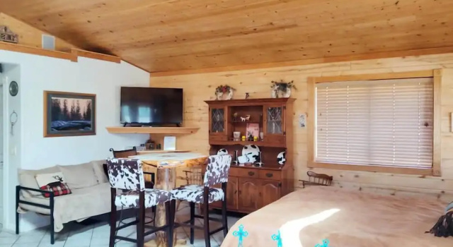 Коттедж с видом на горы Elktrace Bed and Breakfast