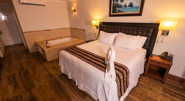 Bella Terra Laguna Azul Resort & Spa, Book Ferieresort Hoteller i Sauce med morgenmad, Morgenmad