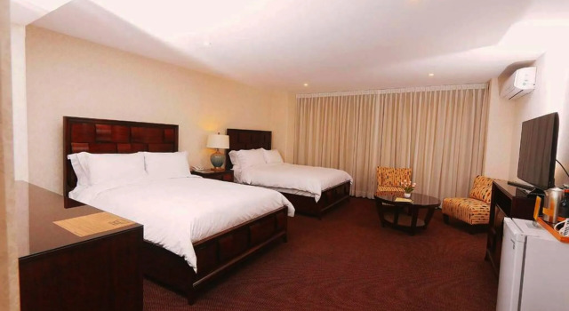 Roles Hotel, Book Hotel Hoteller i Chuquisaca Region med pool, Swimmingpool