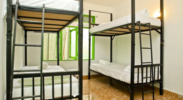 Negombo Beach by Flipflop Hostels, Забронировать Отель Отели Западной провинции 3 звезды, 3*