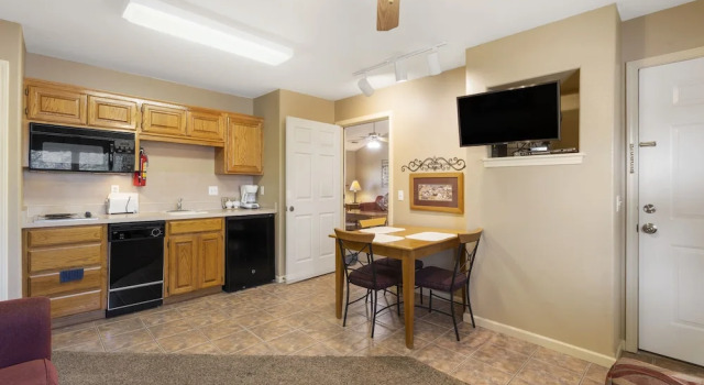 Deluxe Studio StoneBridge Village Resort