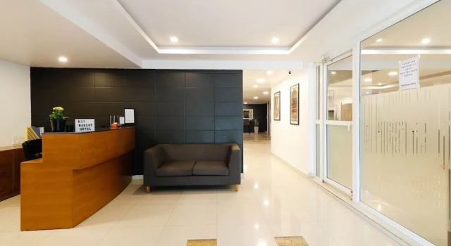 Capital O 62688 Makers Hotel