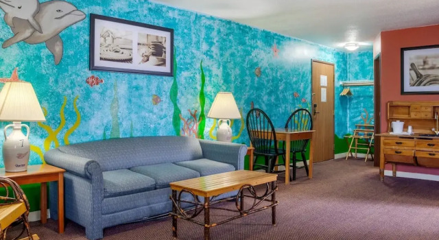 Четырёхместный люкс Quality Inn & Suites Prairie Du Chien