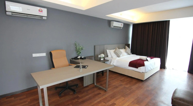 Nexus Regency Suites & Hotel