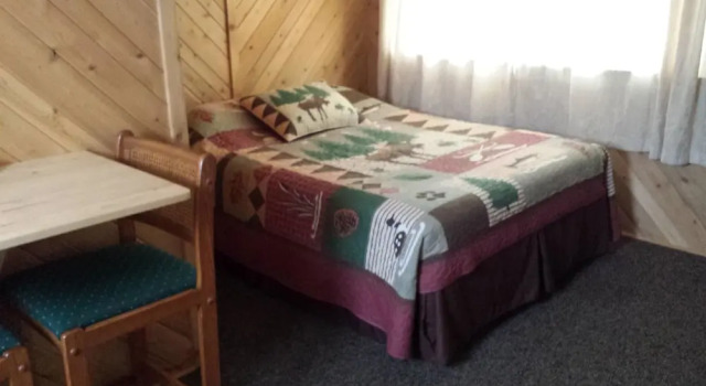 Standard Zimmer Bear Paw Inn