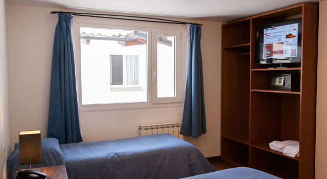 NBH Premier Hotel, Забронировать Отель Отели Сан-Карлос-де-Барилоче 3 звезды, рядом с Административный центр, 3*