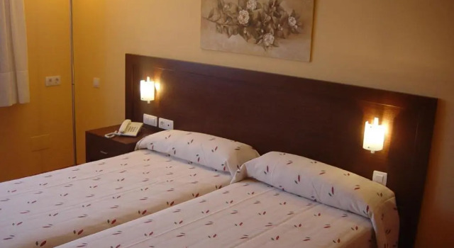 Трёхместный номер Standard Hostal Acanto