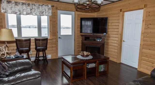 Burnt Cape Cabins