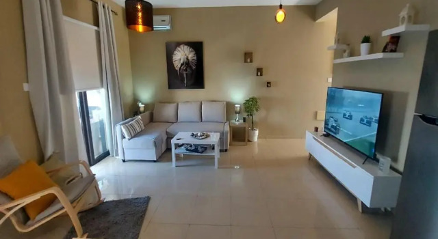 Paramount Gardens Resorts C202, Book Hotel Hoteller i Tersefanou med parkering, Parkering