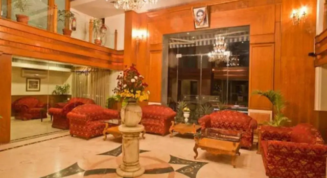 Hotel Om Tower, Забронировать Отель Отели штата Раджастхана с парковкой, Парковка