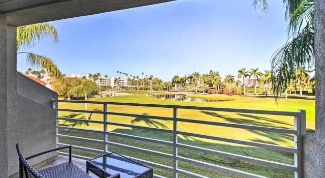St Pete Condo w/ Private Lanai & Community Pool!, Rezerwuj Apartament Apartamenty w Pinellas County, Apartament