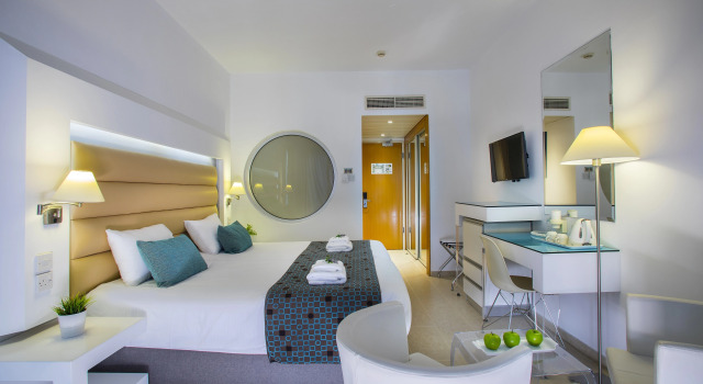 Leonardo Cypria Bay, Rezerwuj Hotel Geroskipou Pafos