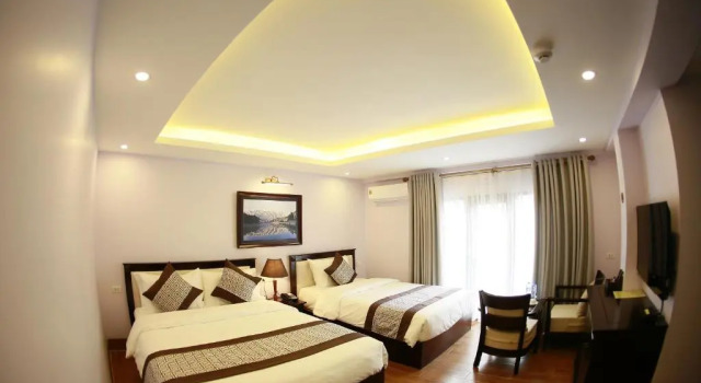 Двухместный номер Superior с балконом и с видом на город Le Bordeaux Sapa Hotel
