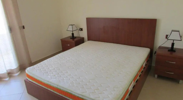 Aati Apartment, Rezerwuj Apartament Hotele w Durres County z parkingiem, Parking