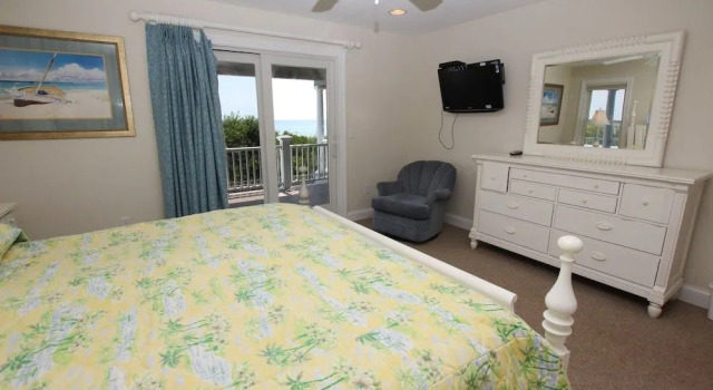 Flying Cloud II - 9 Br Home