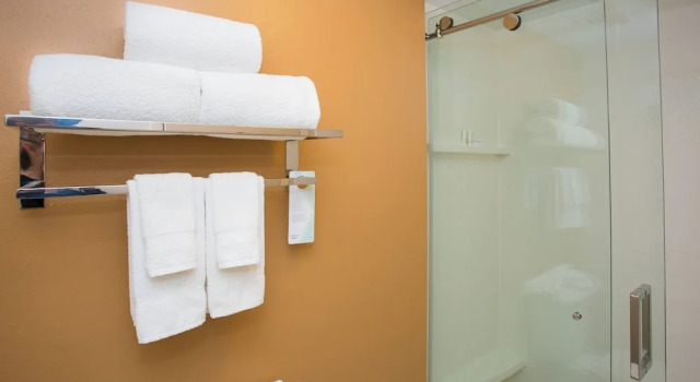 Четырёхместный номер Standard Fairfield by Marriott Inn & Suites Raynham Middleborough/Plymouth