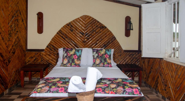 Eco hotel Kipara, Book Hotel Bahía Solano Choco
