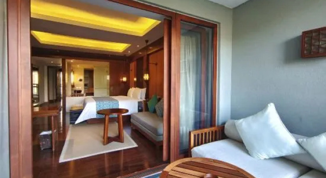 Номер Superior с красивым видом из окна Sanya LUHUITOU Resort & Spa