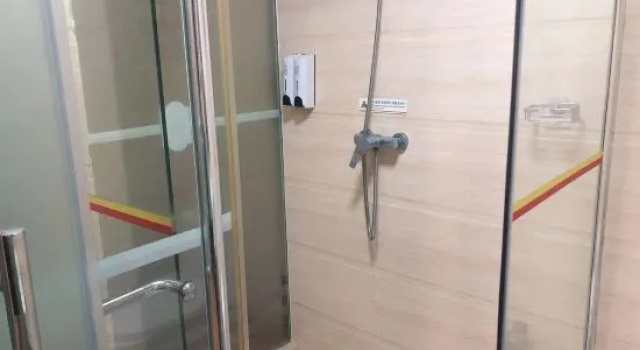 Кровать в общем номере (женский номер) Super 8 Shanghai Songjiang University New Songjiang Road