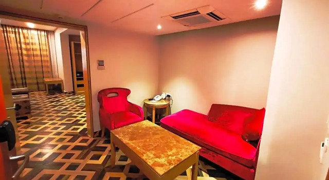 Полулюкс Best Western Ashoka