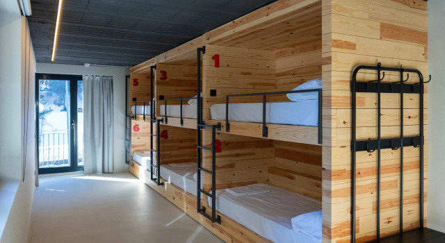 KY Mountain Hostel Arinsal, Забронировать Хостел Аринсал Вальнорд
