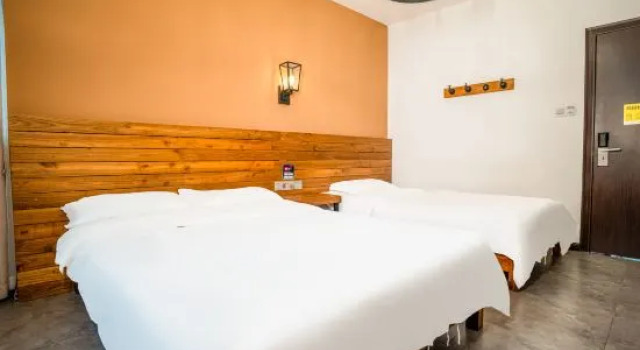 Семейный номер Standard Tianmen Mountain Loft Art Inn
