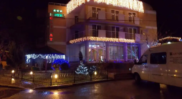 Hotel Holiday