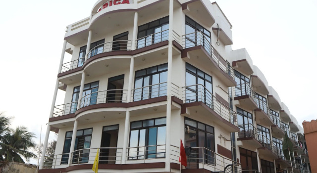 Larica Holiday Inn Puri