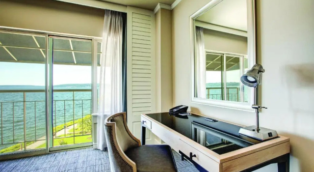 Двухместный номер Standard с видом на озеро The Woodmark Hotel & Still Spa on Lake Washington