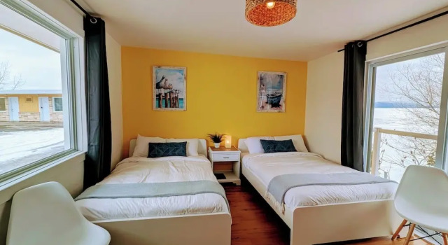 Четырёхместный номер Standard с балконом La Plage Motel