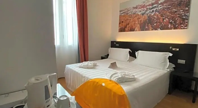 Двухместный room с балконом Отель Card International