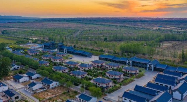Zhongwei Camel Bells Homestay, Забронировать Отель Чжунвэй Нинся
