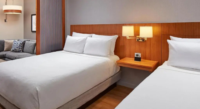 Номер (с диваном) Hyatt Place Los Angeles / LAX / El Segundo