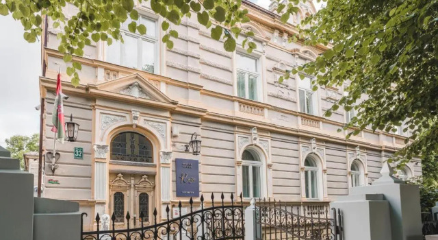 Трёхместный номер Standard Мансарда Roze Villa