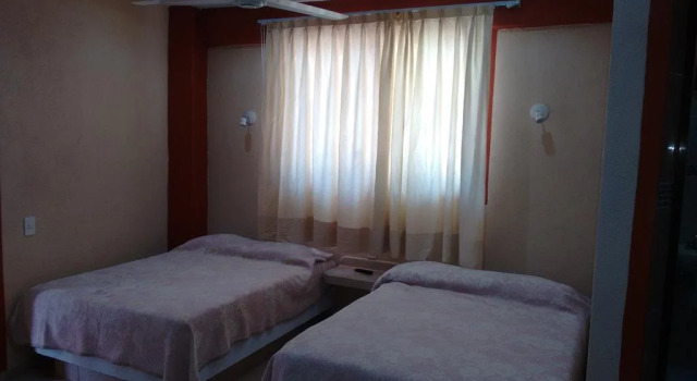 Hotel y Bungalows Olivares, Rezervovat Hotel Acapulco Guerrero