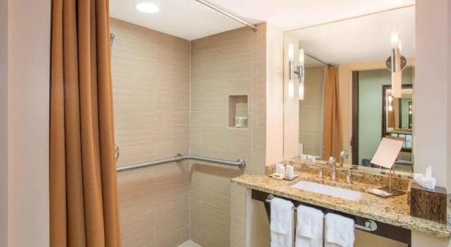Номер Standard с видом на город Wyndham Deerfield Beach Resort