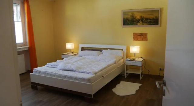 Großzügige Wohnung mit Herkulesblick nähe Uni, Забронировать Отель Кассель земля Гессен