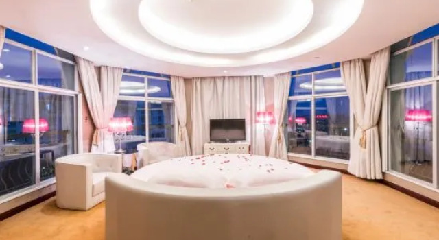 Люкс Luxury Country Garden Europe City Phoenix Hotel