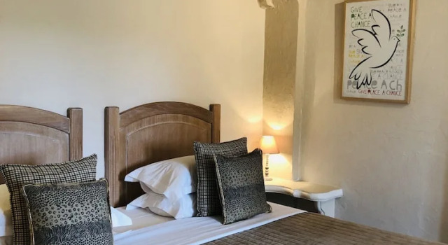 Номер Comfort Hotel Les Messugues
