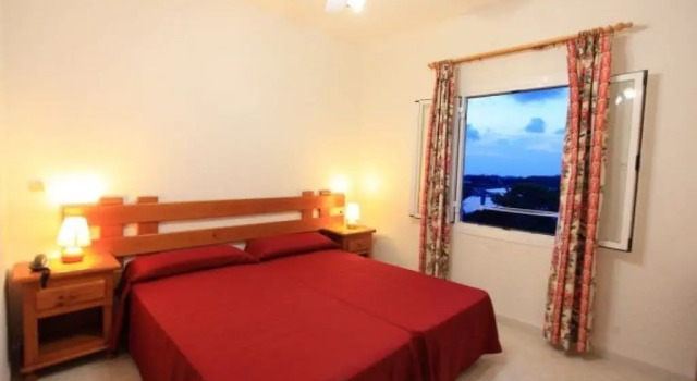 Hostal Lago Playa Ii, Book Hotel Illes Balears Formentera