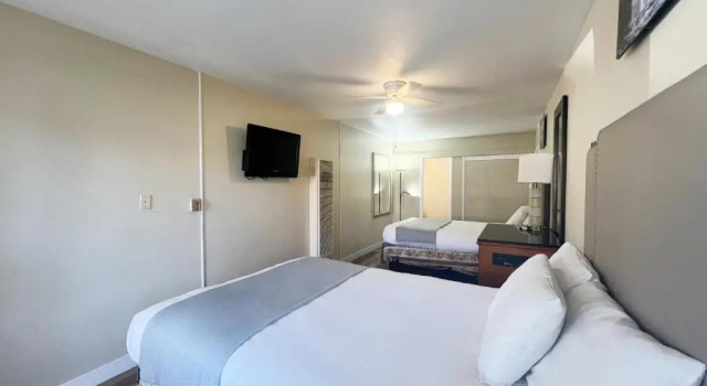 Deluxe Suite Studio 9 Big Bear Lake