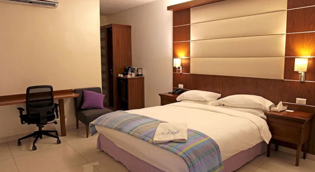 Номер Deluxe The Hub Hotel