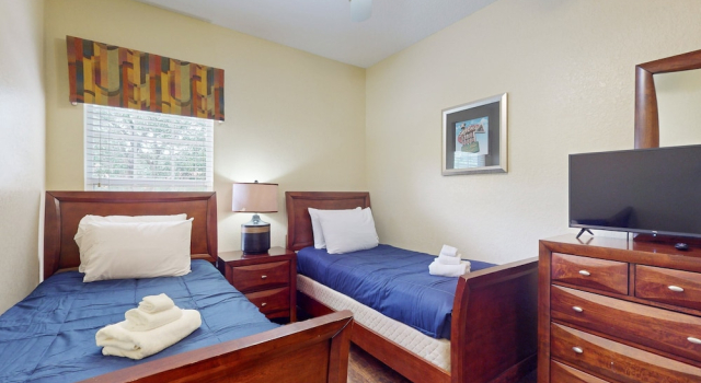 Gated-entry Townhome, With Shared Pool, Central AC, Near Theme Parks, Rezerwuj Hotel Kissimmee Kissimmee