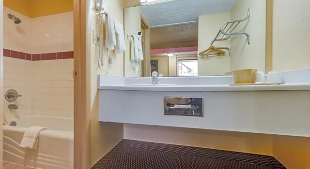 Номер Standard Travelers Inn Midwest City